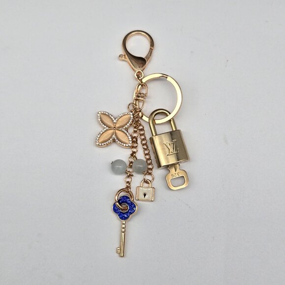 Authentic Louis Vuitton Lock & Key with unbranded Bagcharm, Keycharm, Keychain - Picture 7 of 9